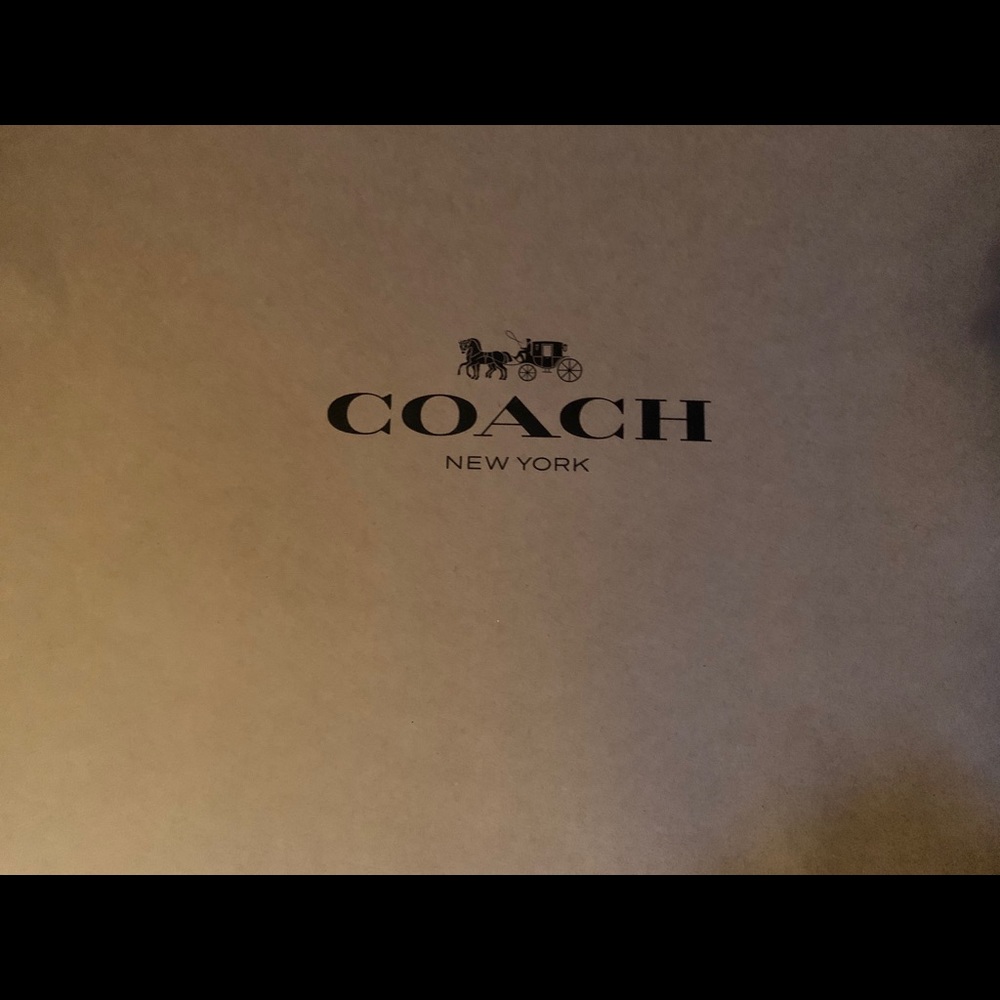 Coach purse - Picture 3 of 3